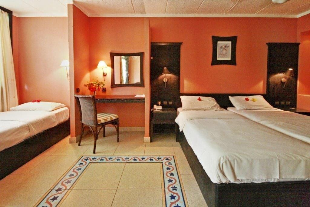Senegambia Beach Hotel โคโลลิ ภายนอก รูปภาพ