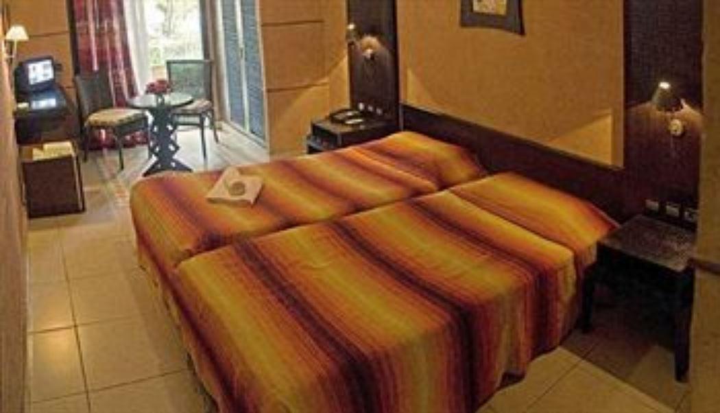 Senegambia Beach Hotel โคโลลิ ภายนอก รูปภาพ