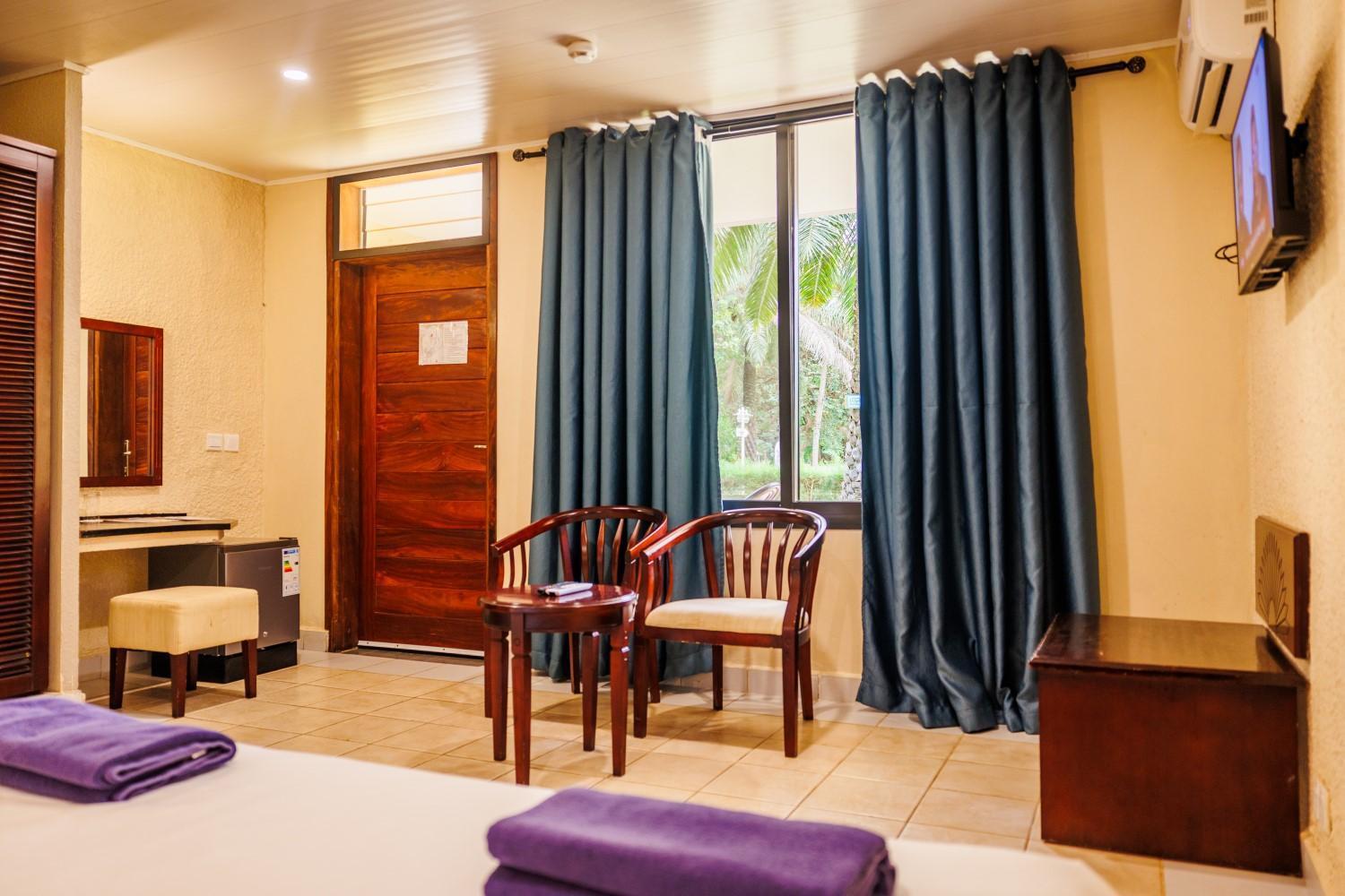 Senegambia Beach Hotel โคโลลิ ภายนอก รูปภาพ