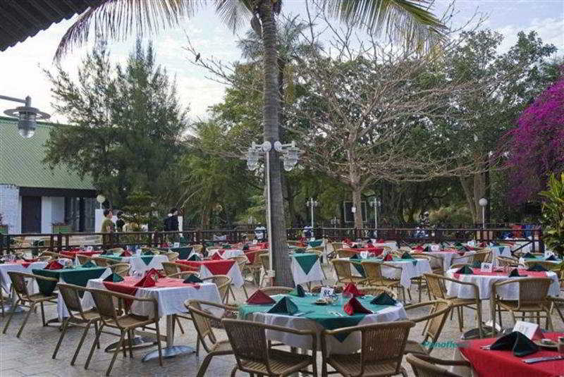 Senegambia Beach Hotel โคโลลิ ภายนอก รูปภาพ