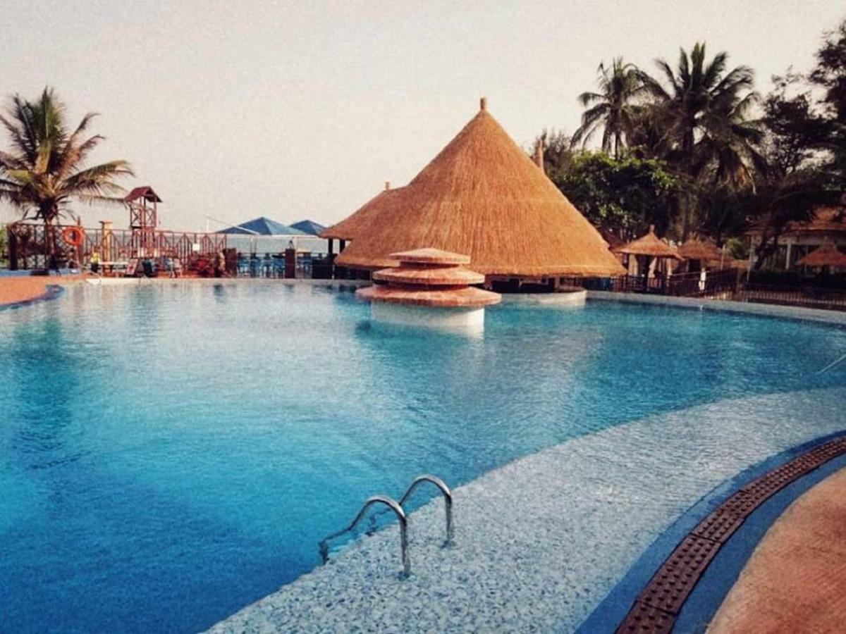 Senegambia Beach Hotel โคโลลิ ภายนอก รูปภาพ
